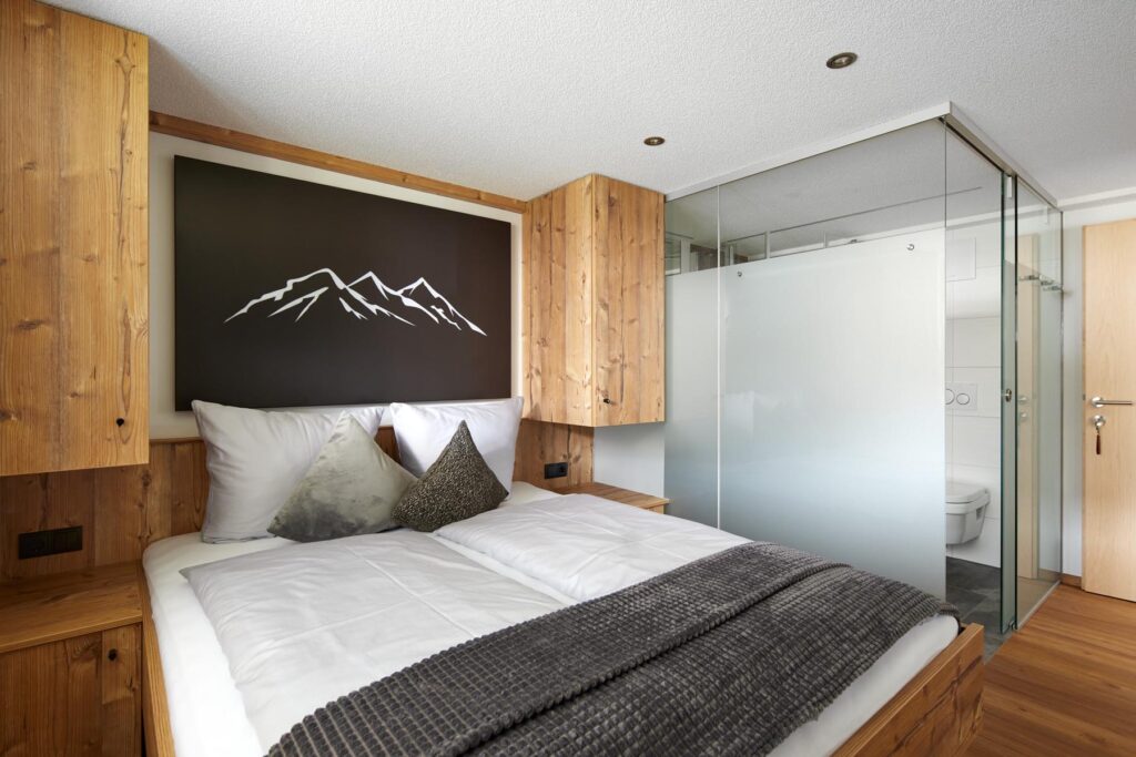 Schlafzimmer Alpenblühn Appartements Tschagguns